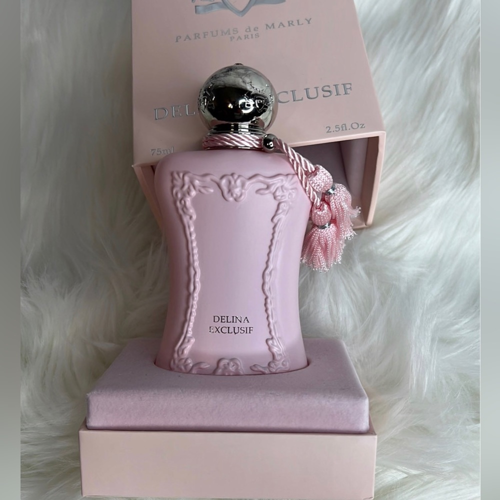 Delina Exclusif Royal Edition